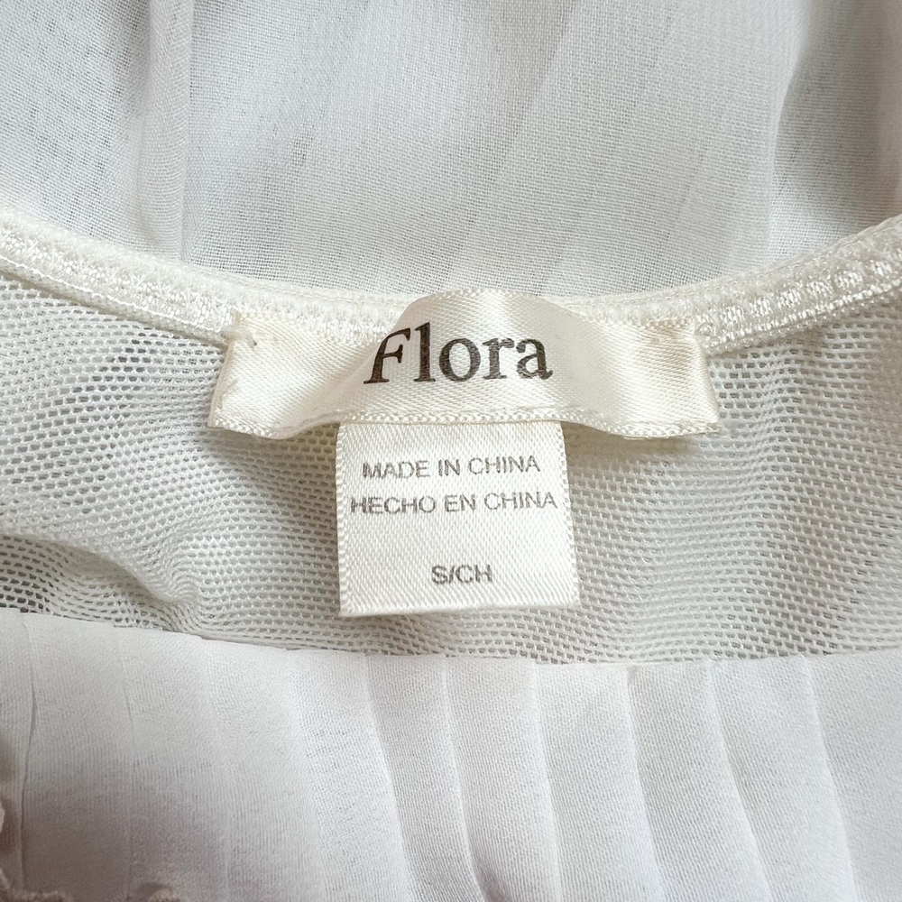 Vintage 1990’s Flora Nikrooz White Chiffon Nightgown Size Small - Picture 7 of 10